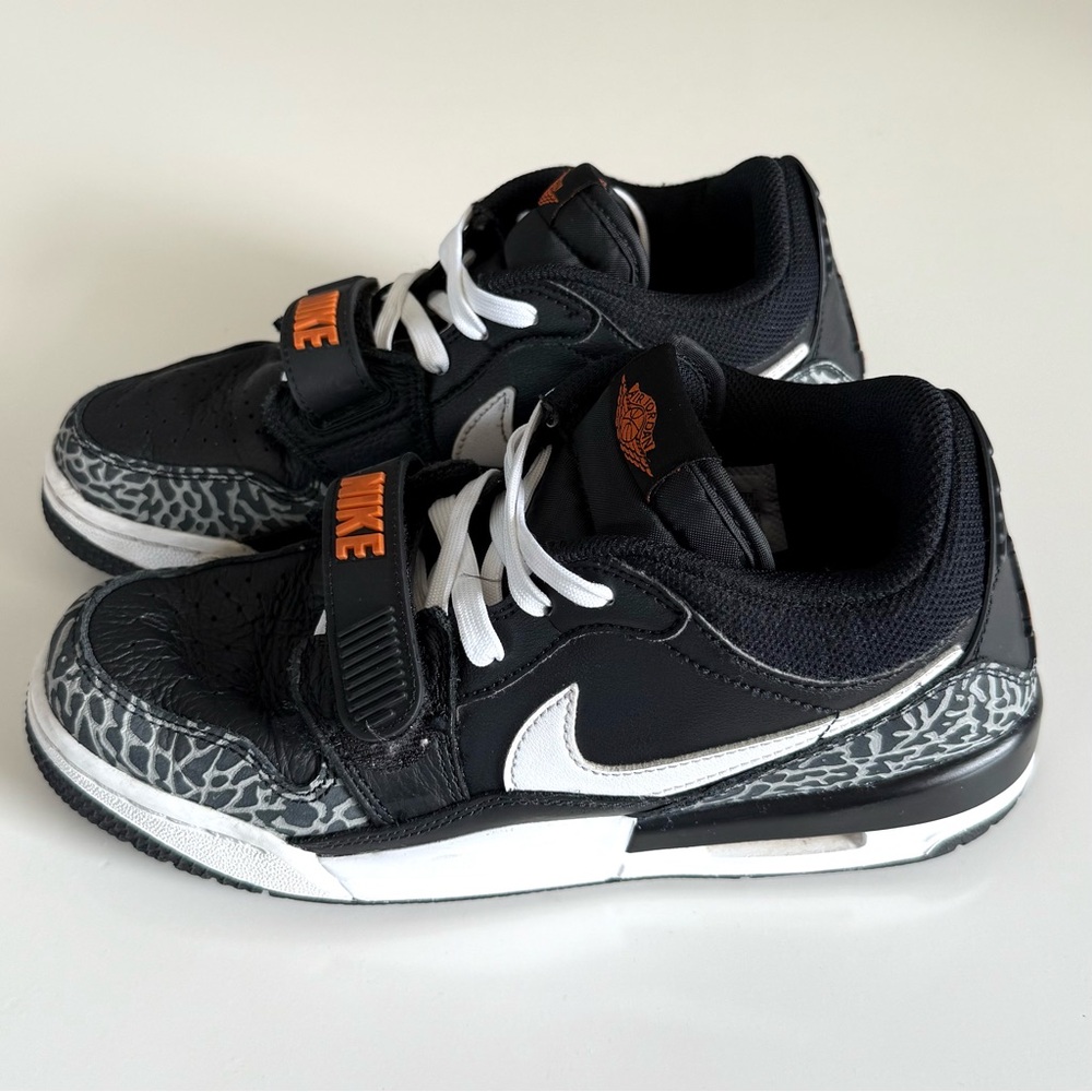 Air Jordan legacy 312 low big kids' shoes